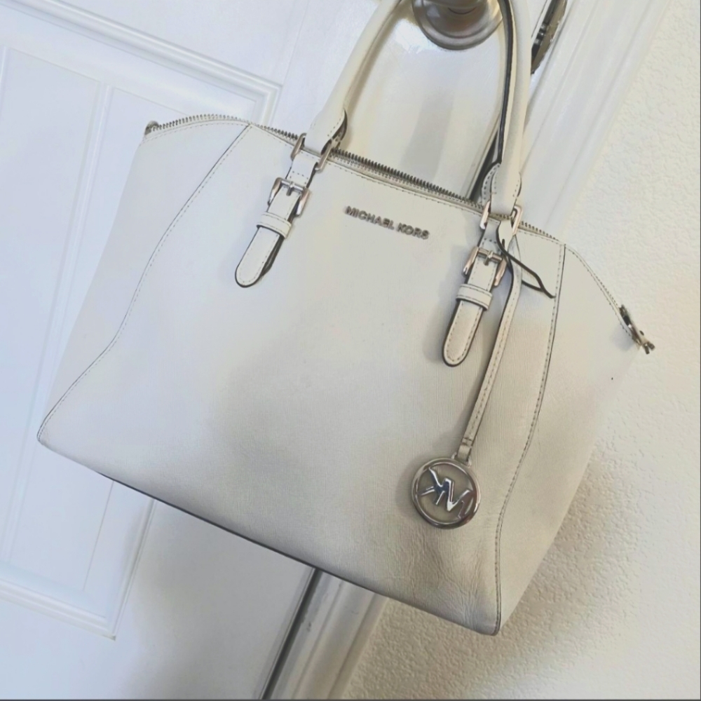 Michael Kora large purse